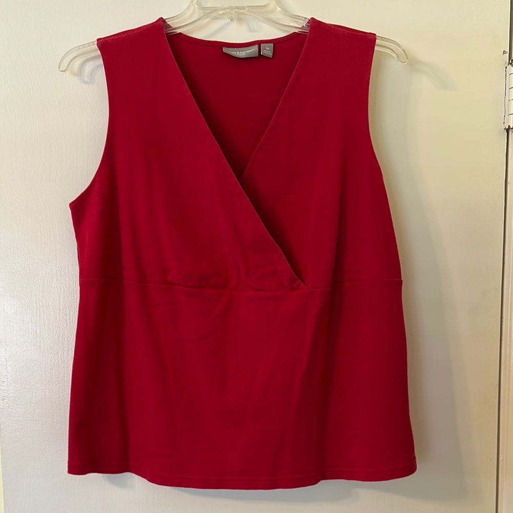 Women's Red Sleeveless Top